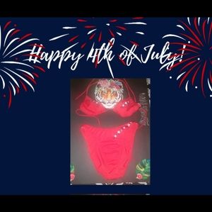 Itsy bitsy teeny weeny..